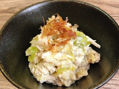 たっぷりキャベツとエノキの簡単白和え